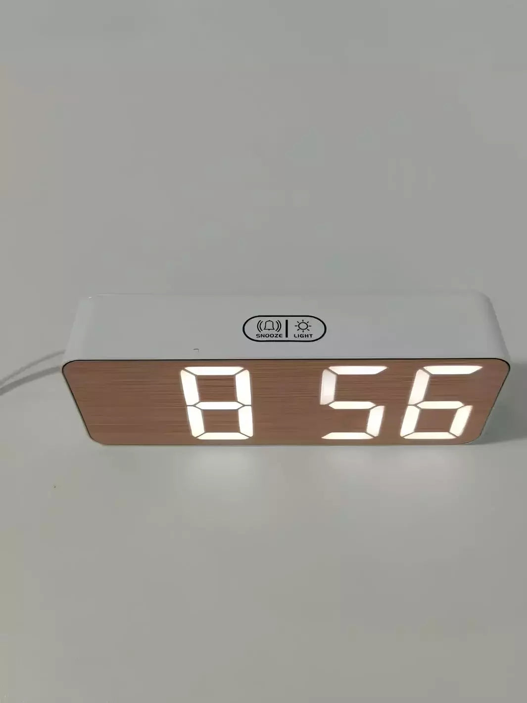 Réveil LED élégant