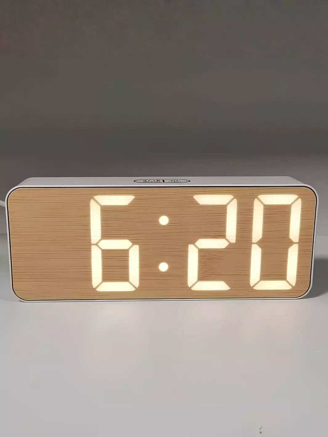 Réveil LED élégant